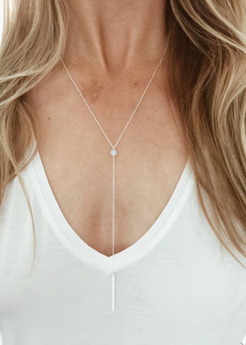 Mondstein "Y" Lariat Halskette - 14/20 Gold Fill Oder Sterling Silber Mondstein "Y" Lariat Halskette - 14/20 Gold Fill Oder Sterling Silber von JAYNEandJAMES