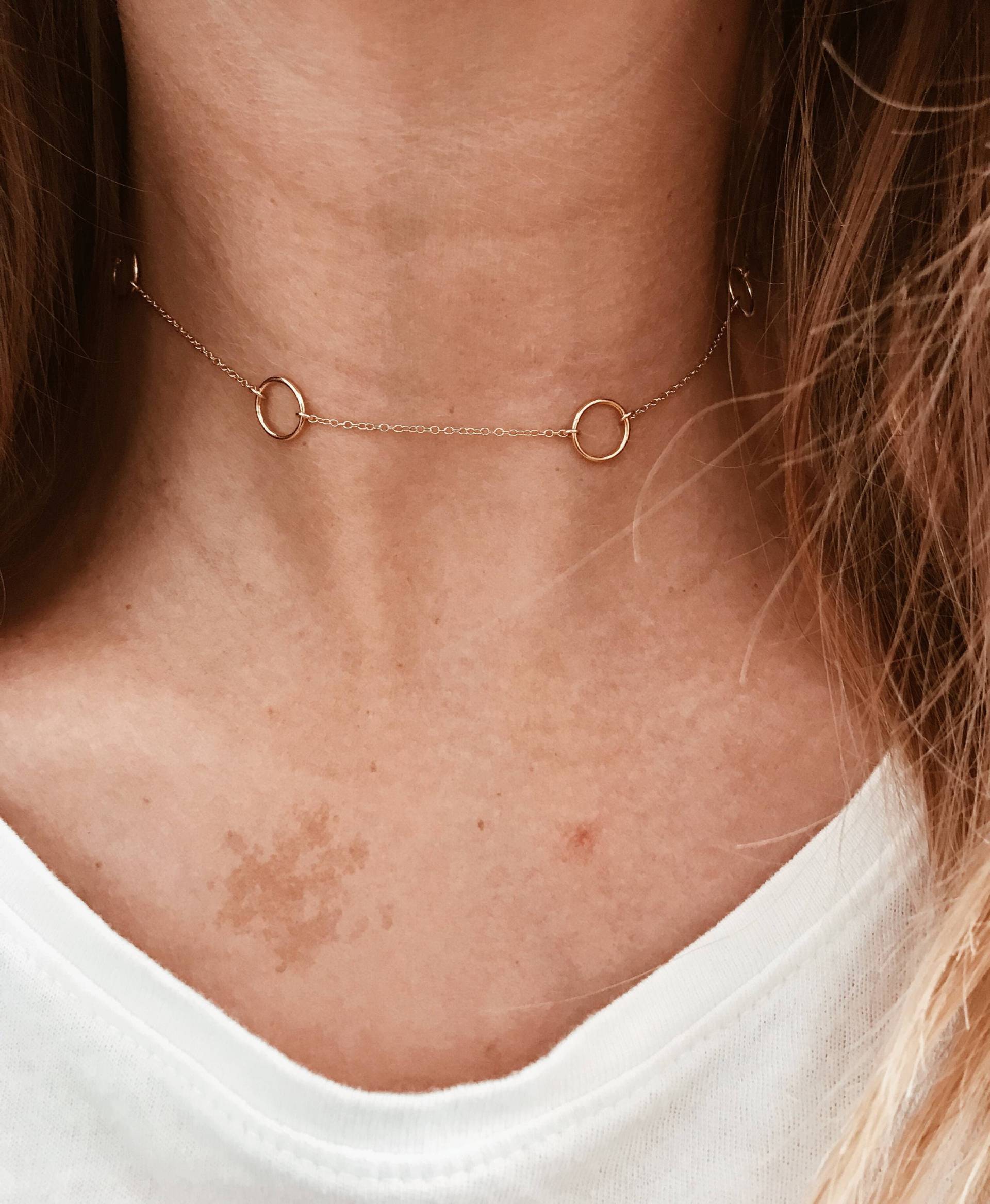 Multi-Ring-Halsband Aus 14/20 Gold Fill Multi-Ring-Halsband Aus 14/20 Gold Fill von JAYNEandJAMES