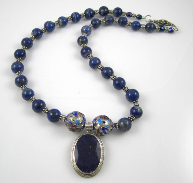 Blaue Lapislazuli Halskette Blaue Lapislazuli Halskette von JAnJewelryShop