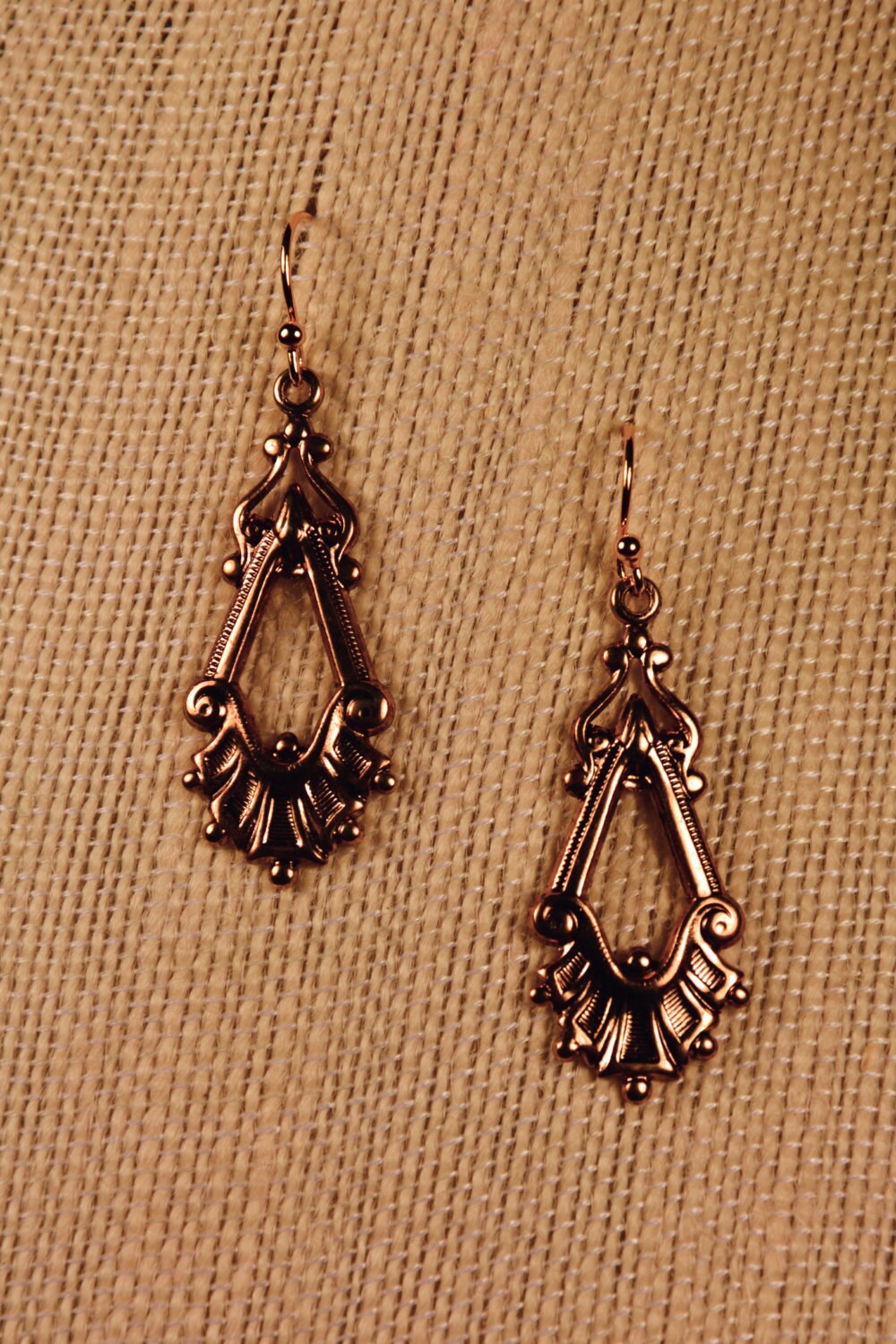 Ohrringe - Gold Tropfen Ohrringe Mit Vintage Elementen Von Jbkreative von JBKreative