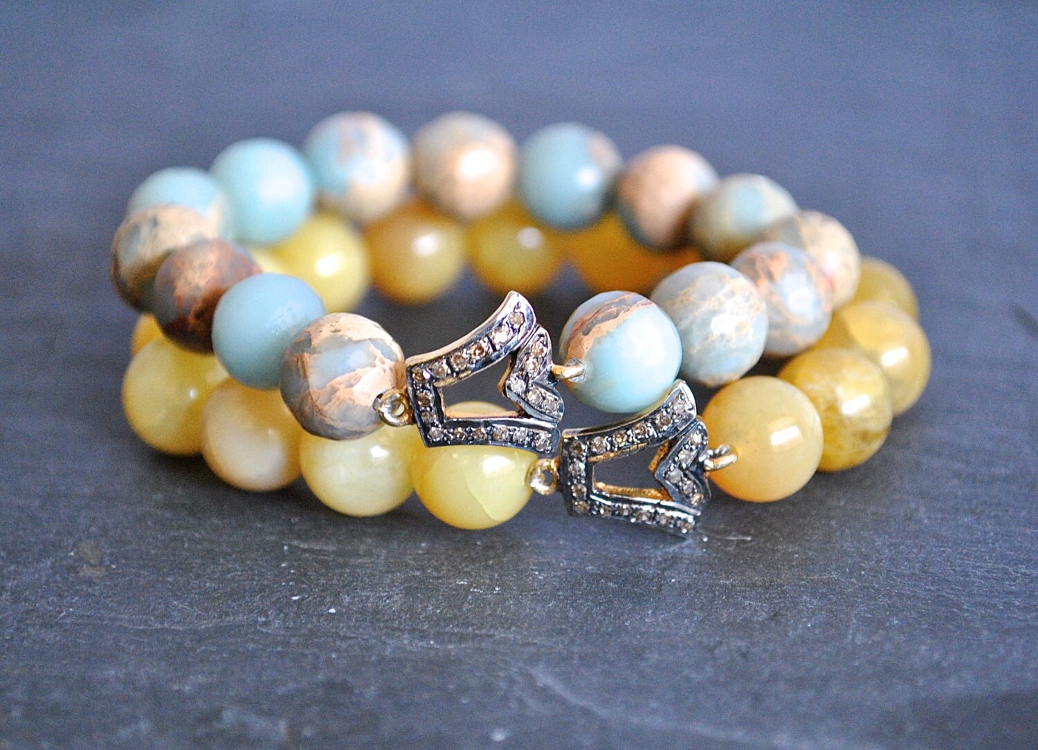 Pave Diamonds Gelb Oder Blau Opal. Stretchy Armband/Boho Armbänder/Perlen Armbänder/Braut Gemacht Armbänder/Stapeln Perlen Armbänder Pave Diamonds Gelb Oder Blau Opal. Stretchy Armband/Boho Armbänder/Perlen Armbänder/Braut Gemacht Armbänder/Stapeln Perlen Armbänder von JBeseda