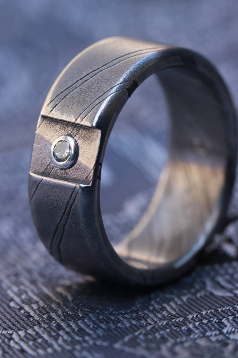 Timascus Grau Säure Gewaschen 14 K Gold Und Diamant Anpassbare Herren Ring von JBluntDesigns
