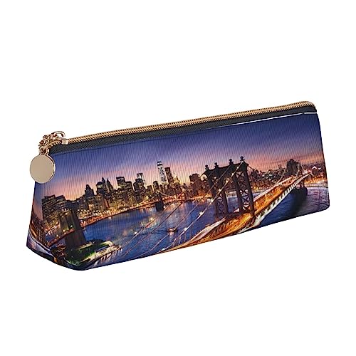 JCAKES Brooklyn Bridge Leder Dreieck Federmäppchen Dreieck Leder Schreibwaren Organizer Federmäppchen Aufbewahrungstasche Kosmetiktasche, weiß, Einheitsgröße, Taschen-Organizer von JCAKES