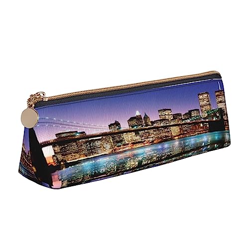 JCAKES Brooklyn Bridge at Night Leder Dreieck Federmäppchen Dreieck Leder Schreibwaren Organizer Federmäppchen Aufbewahrungstasche Kosmetiktasche, weiß, Einheitsgröße, Taschen-Organizer von JCAKES