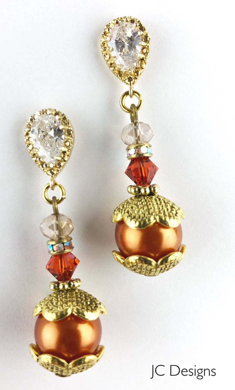 Elegante Zirkonia Ohrringe, Perle Tropfen Kupfer Perlen, Kristall, Glitzernden Strass Ohrringe Elegante Zirkonia Ohrringe, Perle Tropfen Kupfer Perlen, Kristall, Glitzernden Strass Ohrringe von JCDesignsMI