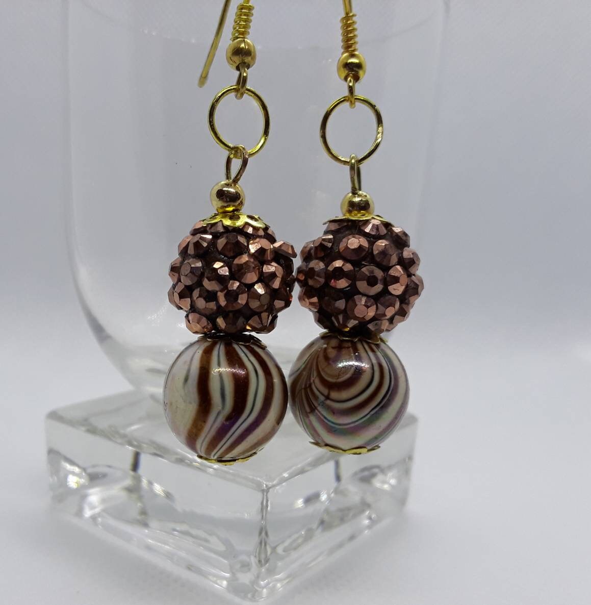 Braun Und Gold Cluster Streifen Perlen Baumeln Ohrringe Braun Und Gold Cluster Streifen Perlen Baumeln Ohrringe von JDKCraftStudio