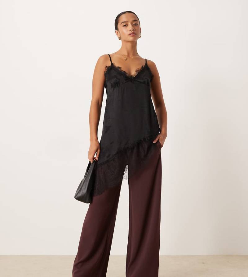 JDY Petite - Hose in dunkler Pflaume mit weitem Bein-Brown von JDY Petite