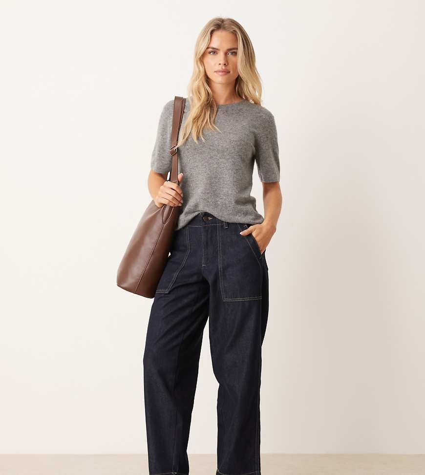JDY Petite - Jeans in Dunkelblau mit weitem Bein, Nahtdetails und hohem Bund von JDY Petite