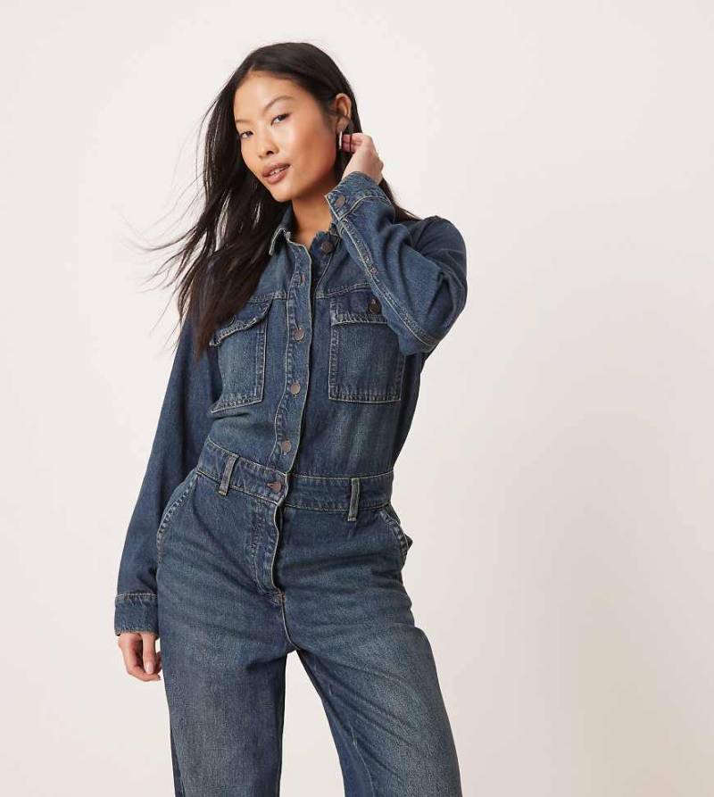 JDY Petite - Langärmliger Jeans-Jumpsuit in mittelblauer Waschung von JDY Petite