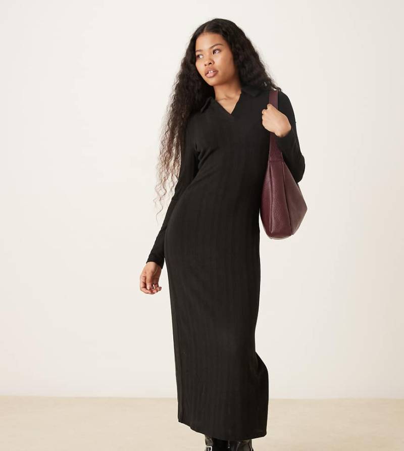 JDY Petite - Maxikleid aus Strick in Schwarz mit Polokragen von JDY Petite