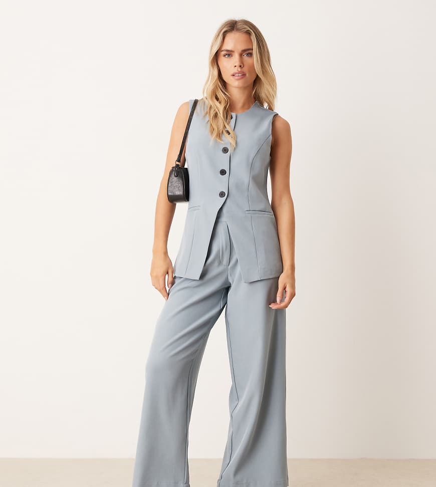 JDY Petite - Plissierte Hose in Staubblau mit hohem Bund und weitem Bein, Kombiteil von JDY Petite