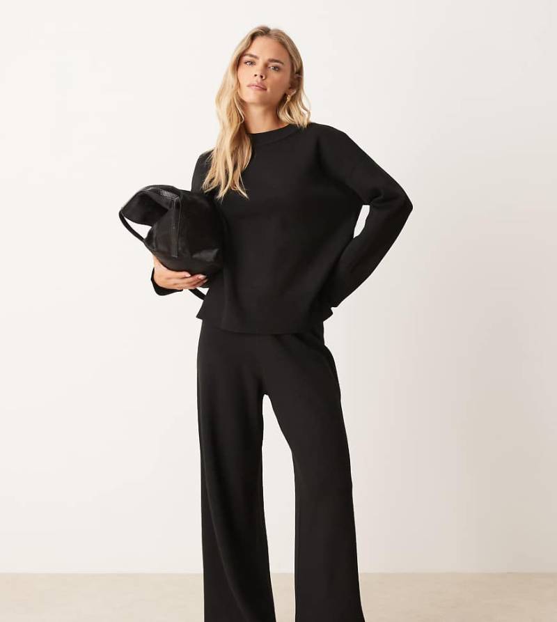 JDY Petite - Strickhose in Schwarz mit weitem Bein, Kombiteil von JDY Petite