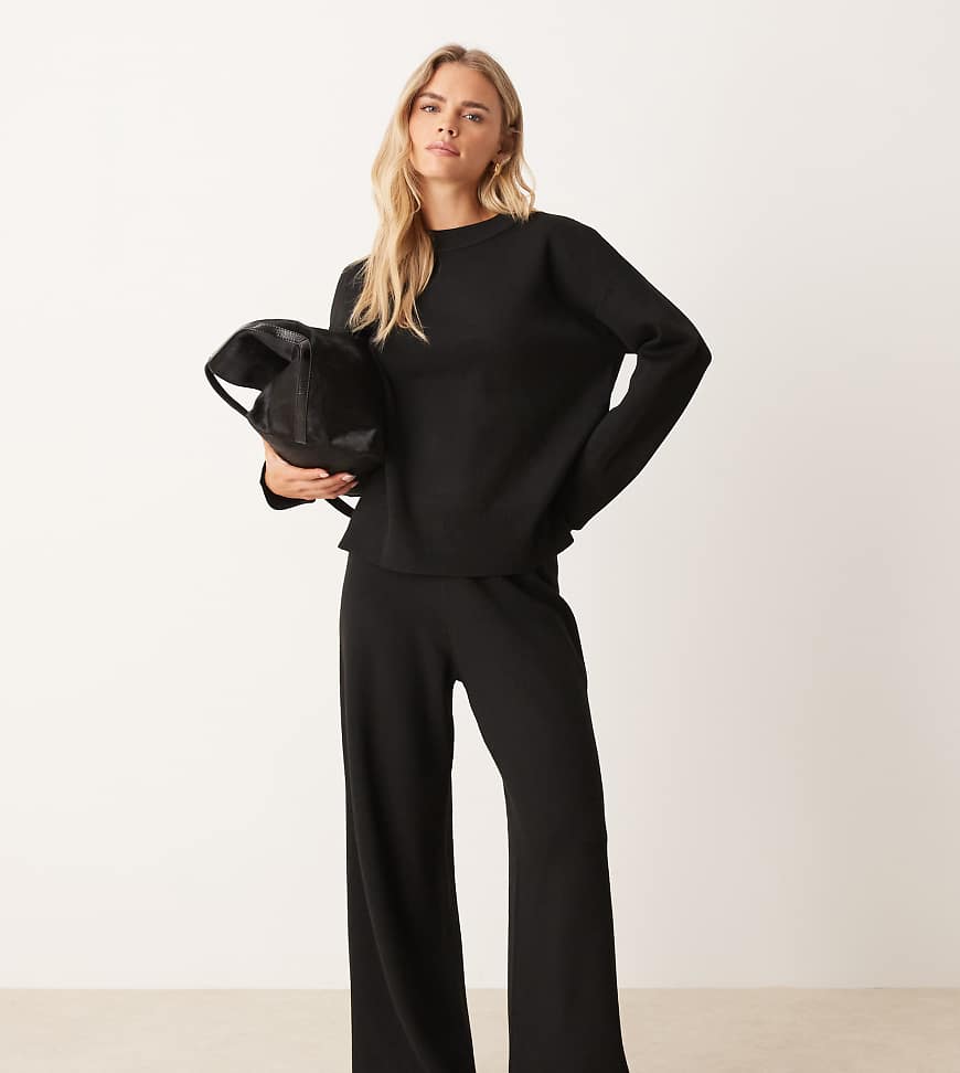 JDY Petite - Strickhose in Schwarz mit weitem Bein, Kombiteil von JDY Petite