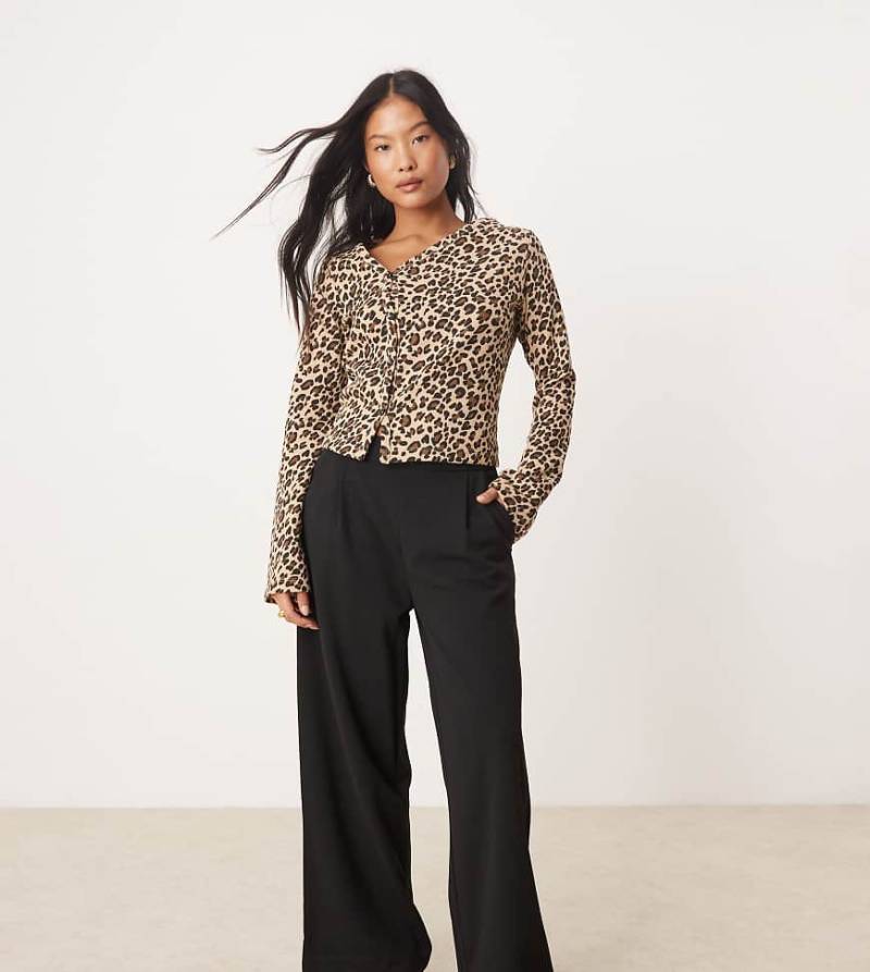 JDY Petite - Weit geschnittene Hose in Schwarz von JDY Petite
