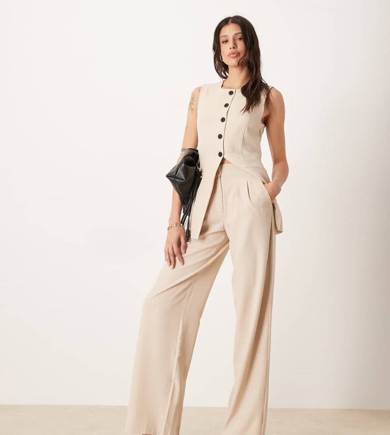 JDY Tall - Hoch taillierte Bundfaltenhose in Stein mit weitem Bein, Kombiteil-Neutral von JDY Tall