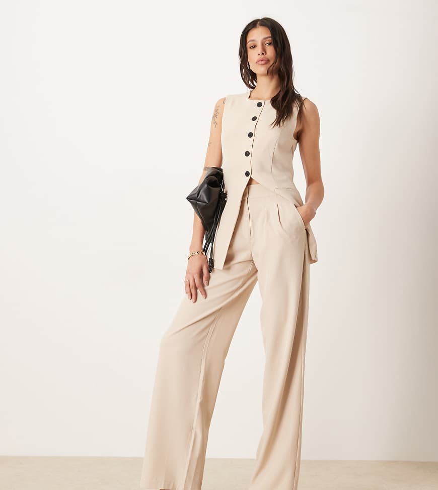 JDY Tall - Hoch taillierte Bundfaltenhose in Stein mit weitem Bein, Kombiteil-Neutral von JDY Tall