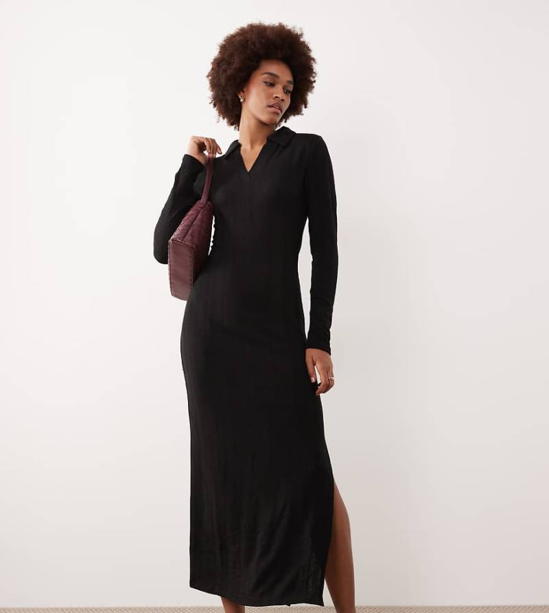 JDY Tall - Maxikleid aus Strick in Schwarz mit Polokragen von JDY Tall