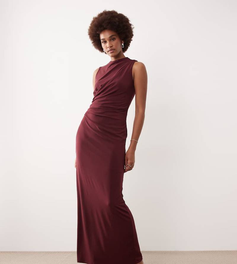 JDY Tall - Maxikleid in Burgunderrot mit Raffung von JDY Tall