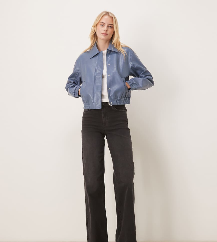 JDY Tall - Weite Jeans aus schwarzem Denim mit hohem Bund von JDY Tall
