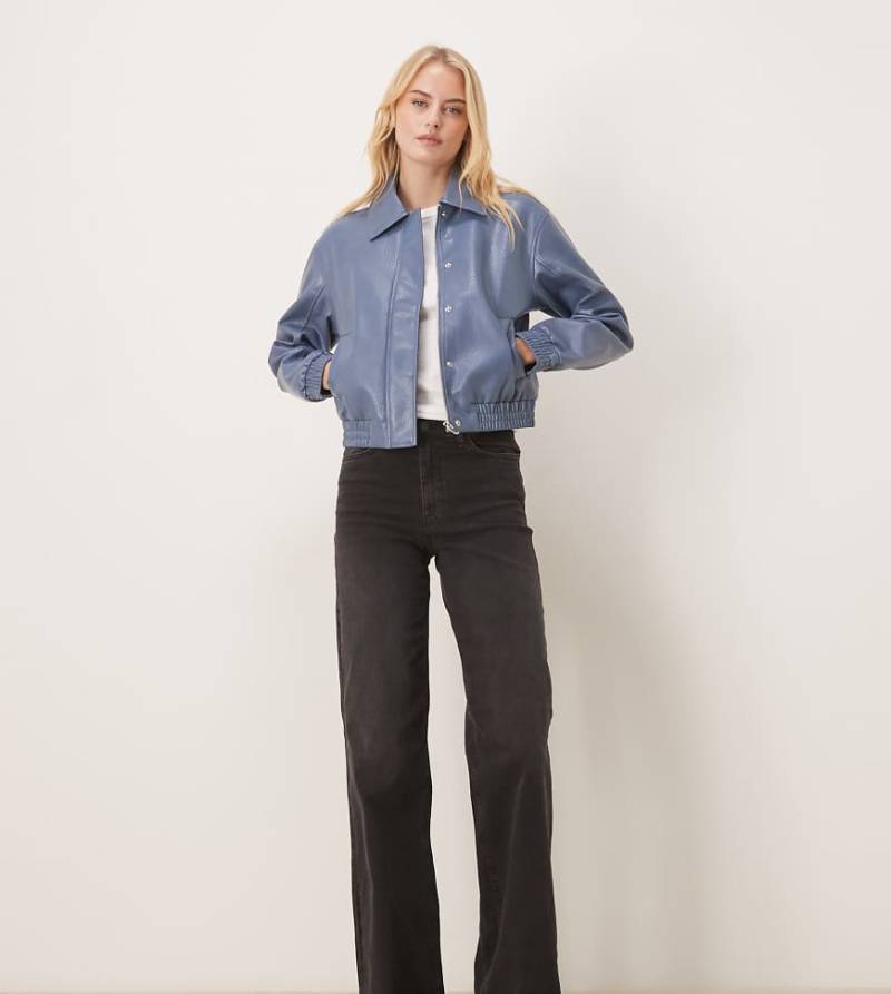 JDY Tall - Weite Jeans aus schwarzem Denim mit hohem Bund von JDY Tall