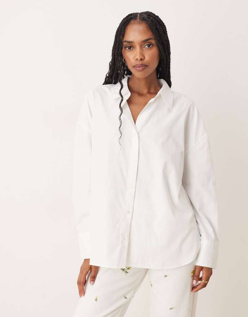 JDY - Boyfriend-Hemd in Weiß mit Oversize-Schnitt von JDY