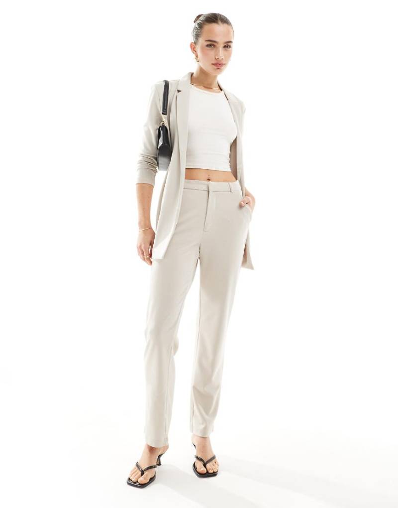 JDY - Gerade geschnittene Hose in Stein-Neutral von JDY