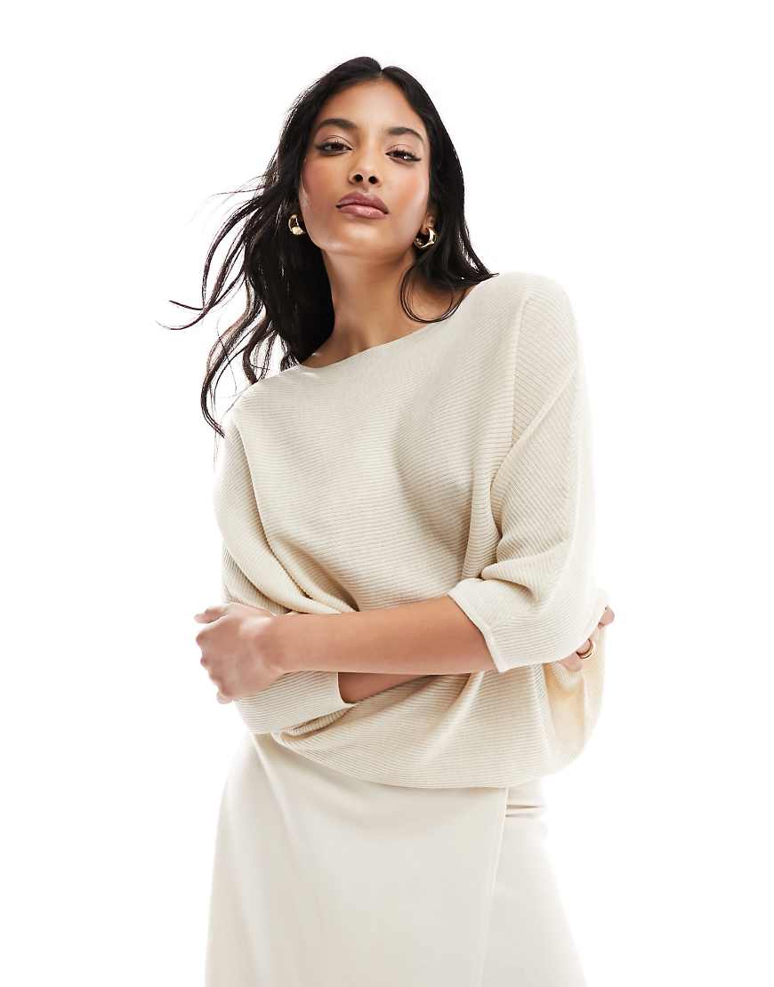 JDY - Gerippter Pullover in Creme mit Fledermausärmeln-Weiß JDY - Gerippter Pullover in Creme mit Fledermausärmeln-Weiß von JDY