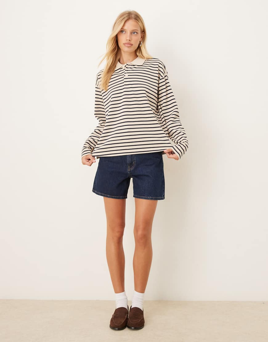 JDY - Gestreiftes Relaxed Fit Polo-Oberteil in Weiß und Marineblau von JDY