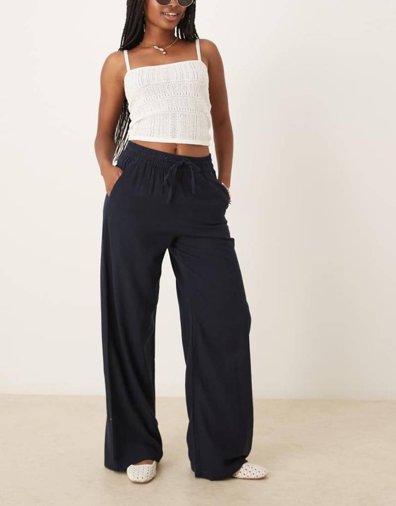 JDY - Hose aus Leinenmix in Marineblau mit weitem Bein von JDY