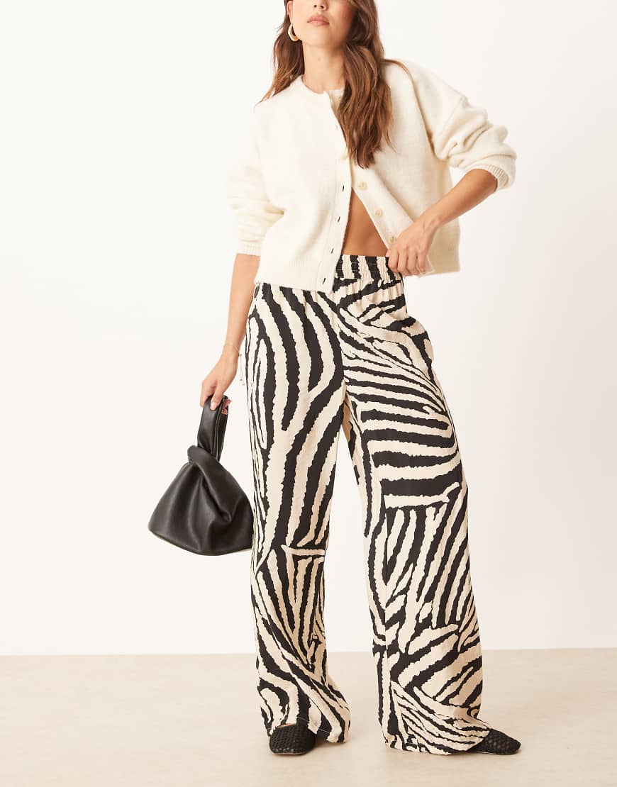 JDY - Hose mit Zebramuster und weitem Bein-Schwarz von JDY