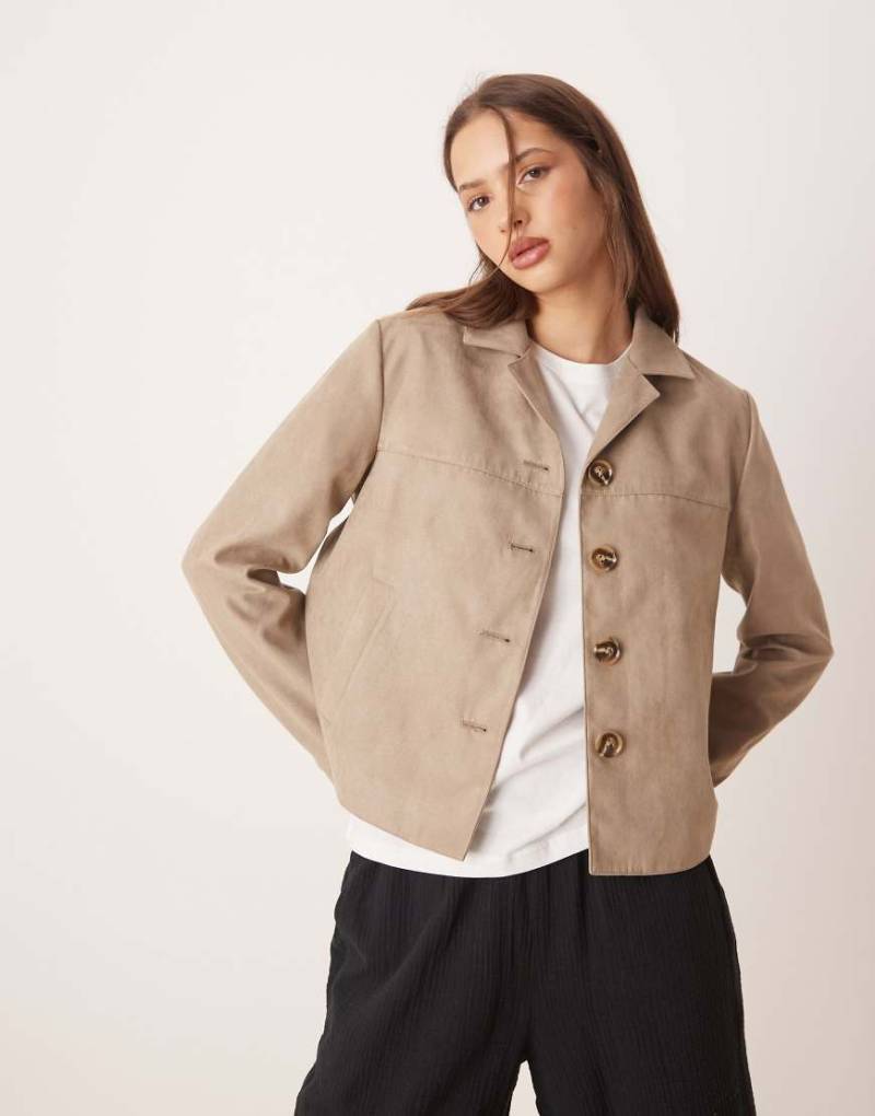 JDY - Jacke aus Wildlederimitat in Hellbraun von JDY