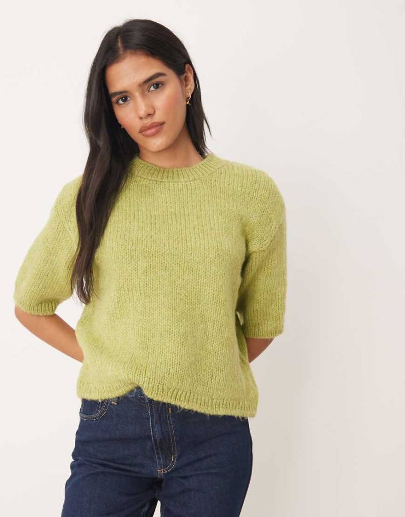 JDY - Kurzärmliger Pullover aus Strick in Hellgrün von JDY