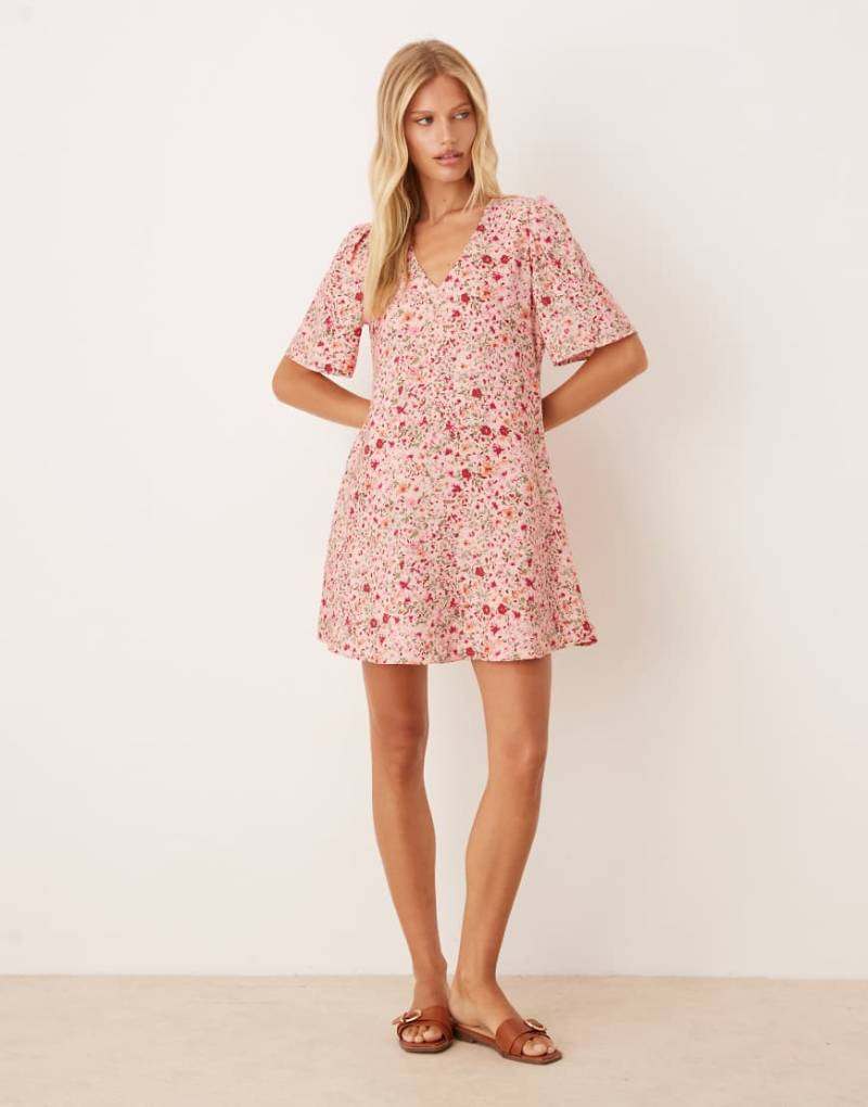 JDY - Kurzärmliges Minikleid in Rosa mit Blumenprint von JDY