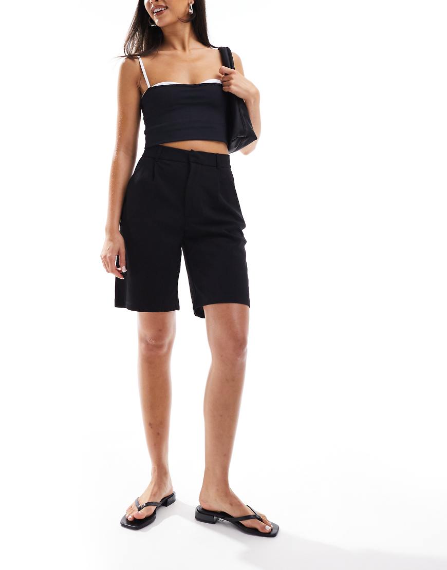 JDY - Longline-Shorts in Schwarz JDY - Longline-Shorts in Schwarz von JDY