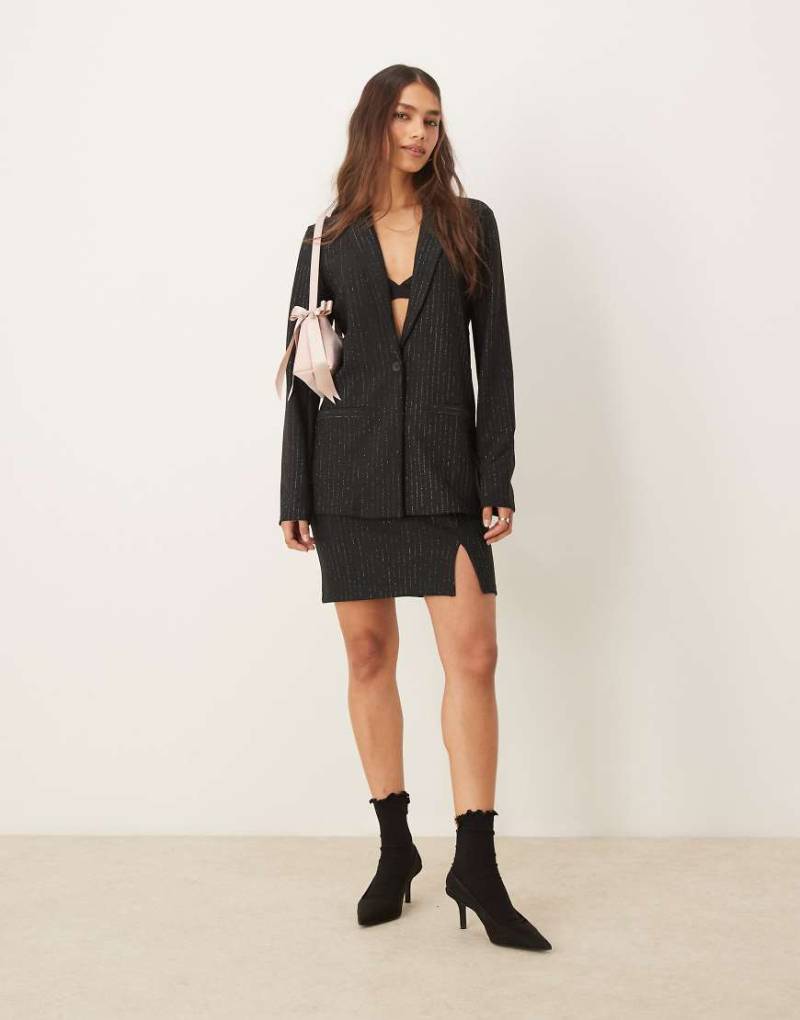 JDY - Minirock in Schwarz mit Einkerbung vorne, Kombiteil von JDY