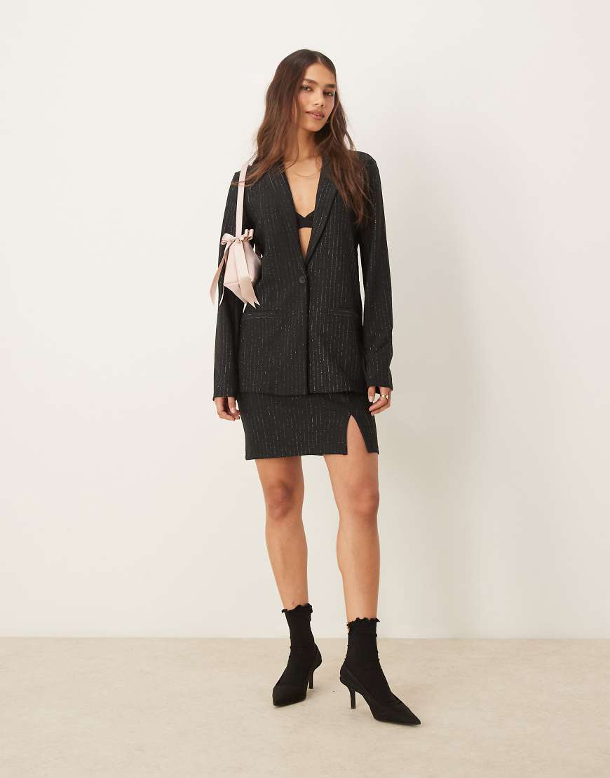 JDY - Minirock in Schwarz mit Einkerbung vorne, Kombiteil von JDY