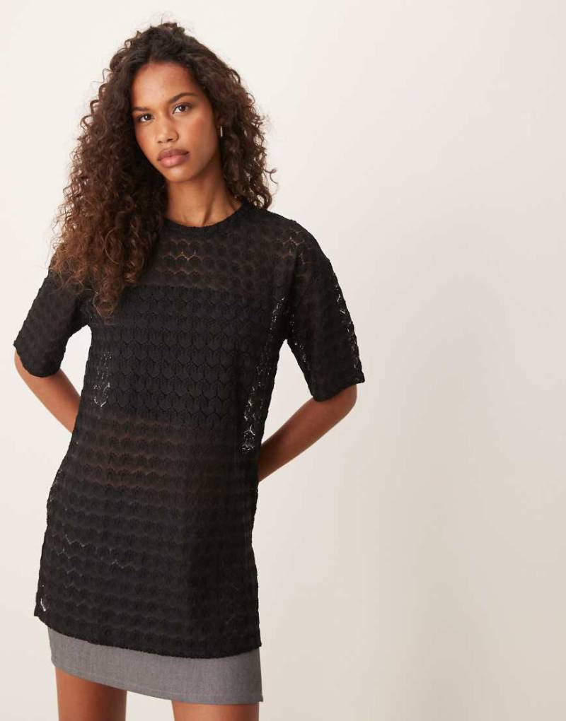 JDY - Oversize-T-Shirt aus Spitze in Schwarz von JDY