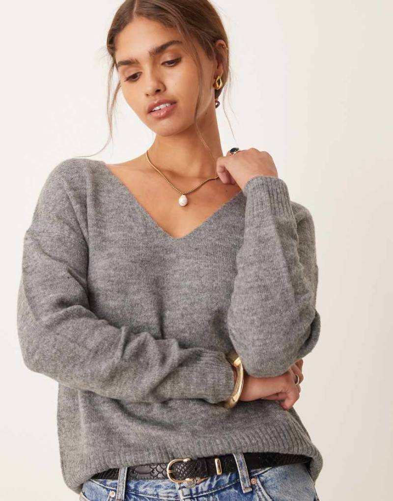 JDY - Pullover in Dunkelgrau mit V-Ausschnitt von JDY