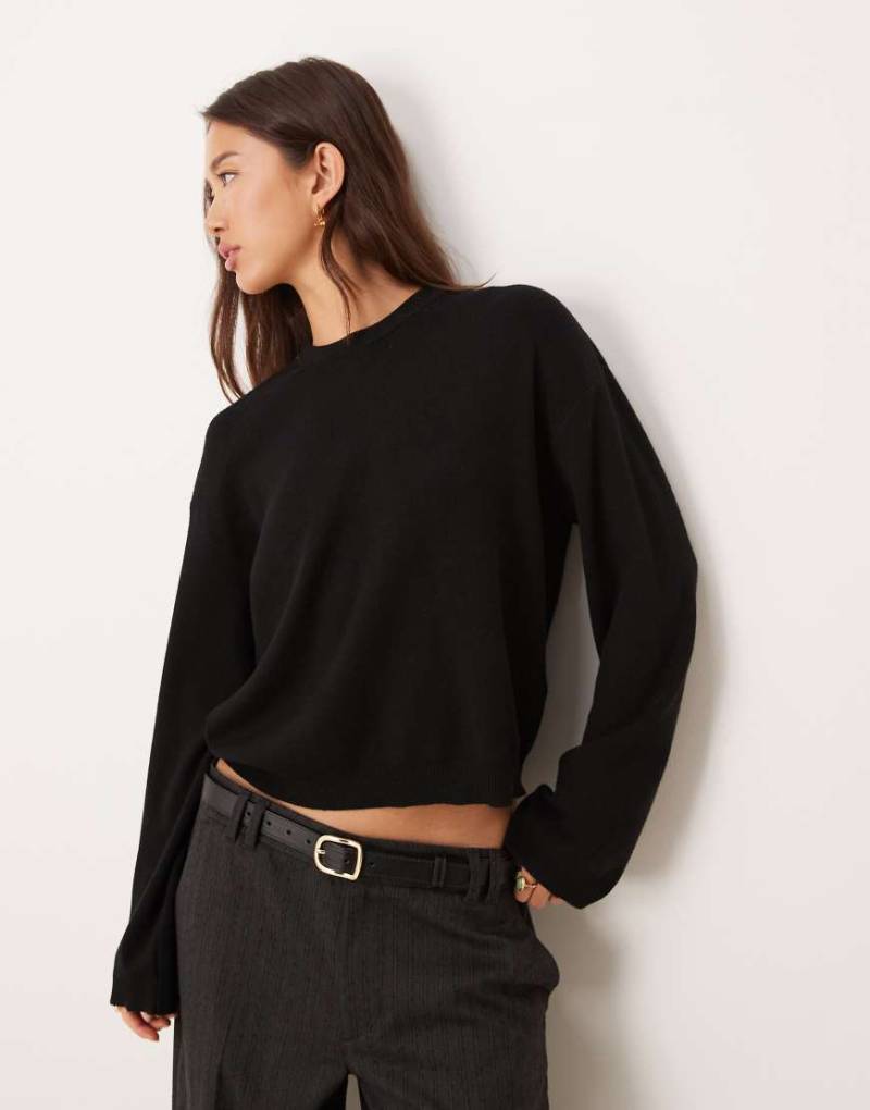 JDY - Schlichter Pullover mit Rundhalsausschnitt in Schwarz von JDY