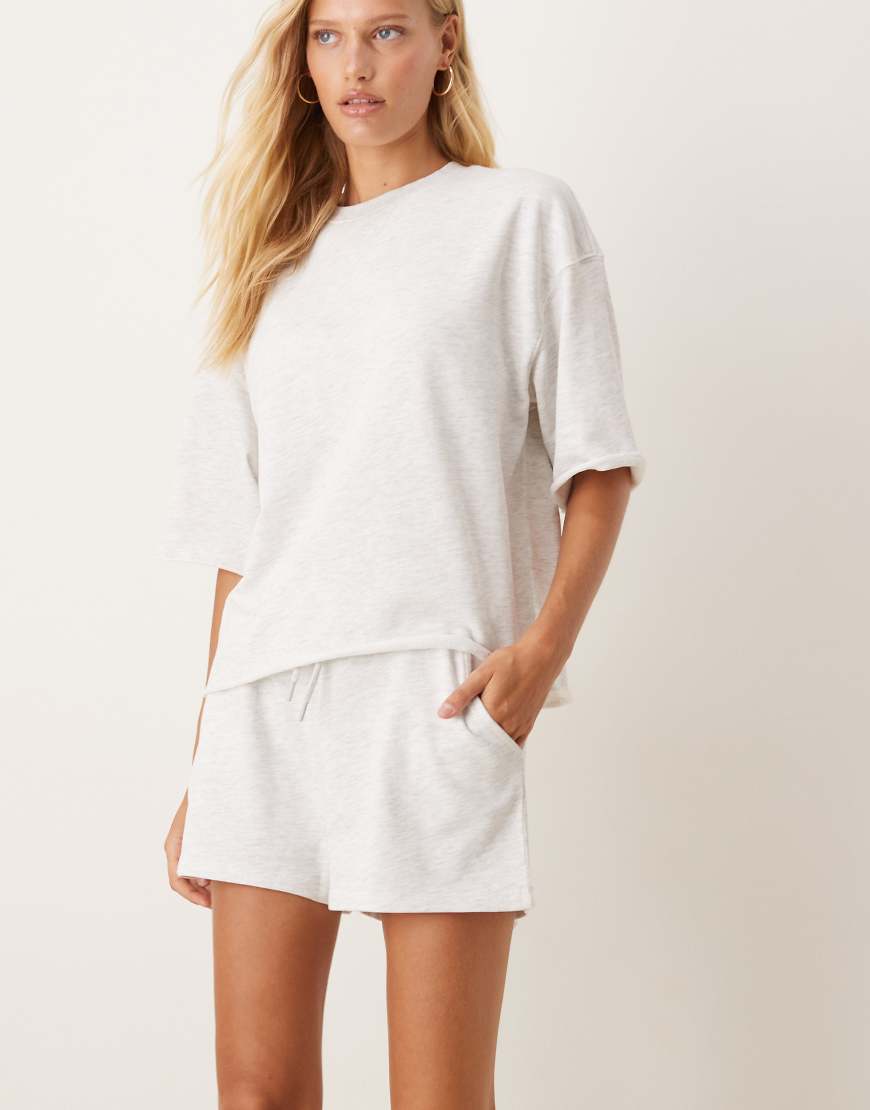 JDY - Schwere Jersey-Shorts in Hellgrau, Kombiteil-Neutral JDY - Schwere Jersey-Shorts in Hellgrau, Kombiteil-Neutral von JDY