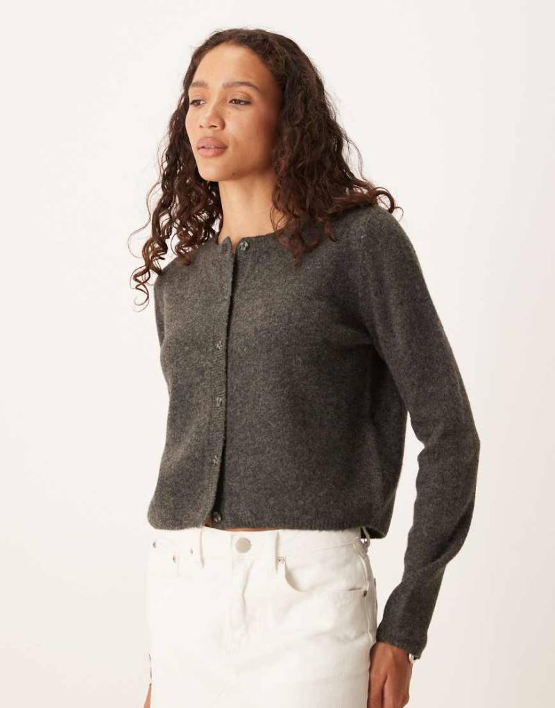 JDY - Strickjacke in Dunkelgrau mit Rundhalsausschnitt von JDY