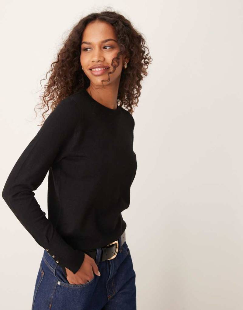 JDY - Strickpullover in Schwarz mit Knopfdetail am Ärmel von JDY