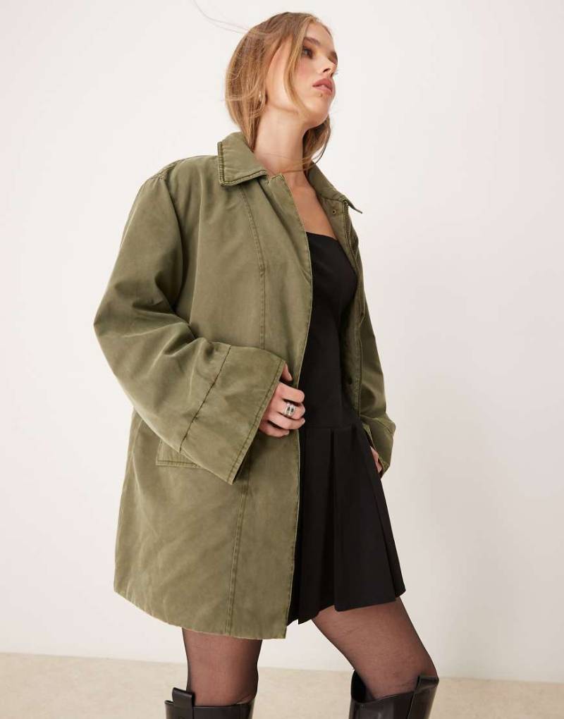 JDY - Utility-Mantel in Khaki mit Steppfutter-Grün von JDY