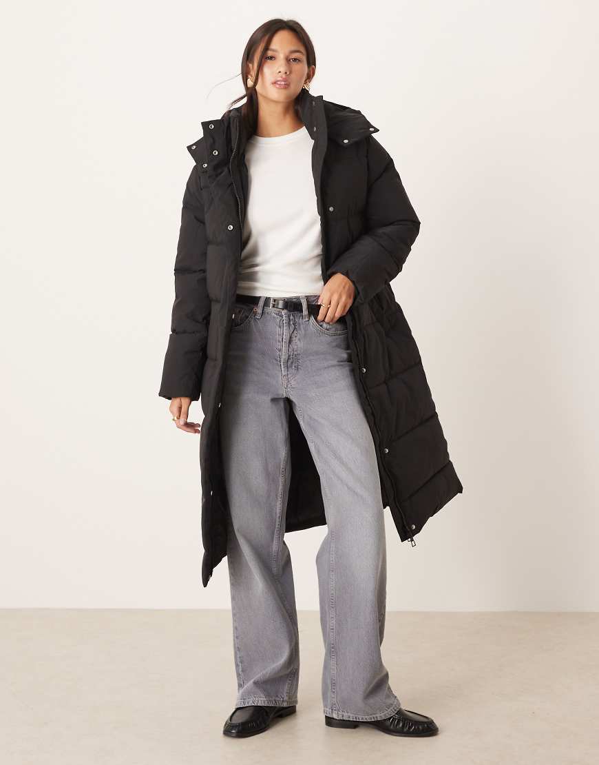 JDY - Wattierte Longline-Jacke in Schwarz von JDY