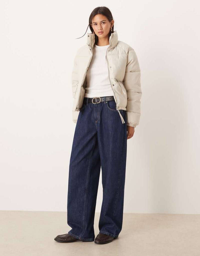 JDY - Wattierter Mantel in Steinbeige mit Reißverschluss-Neutral von JDY