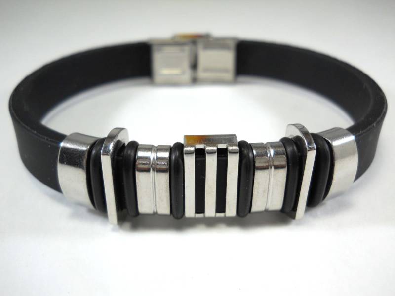 304 Edelstahl Und Schwarze Bands Silikon 8 1/2 "Herren Armband, Geschenk Für Männer, Herren Schmuck, Mode Armband von JDsFashionJewelry