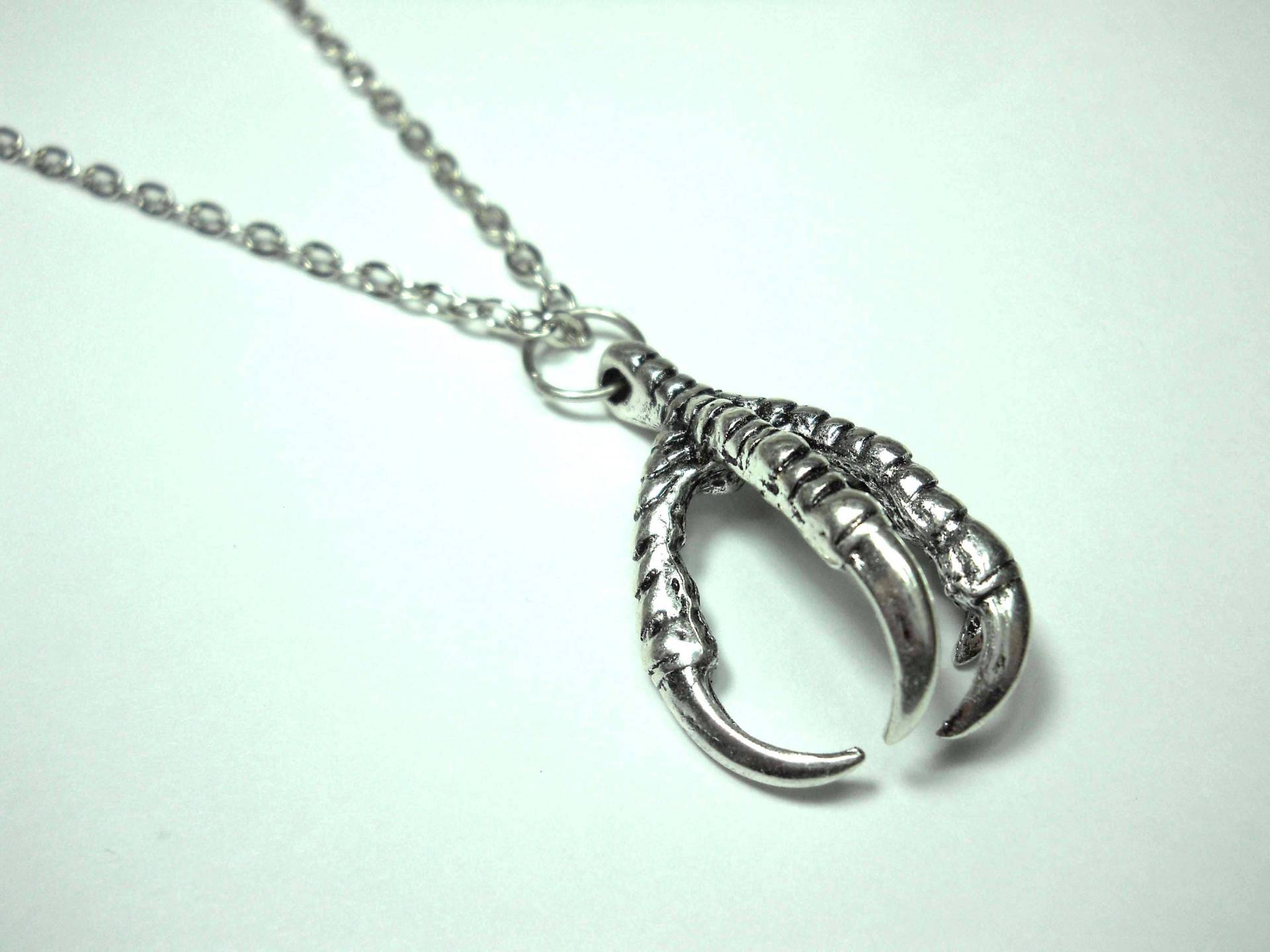 Adlerkralle-Anhänger, Antiker Silberner Ton, Tier-Halskette, Natur-Anhänger, Herren-Halskette, Damen-Halskette Adlerkralle-Anhänger, Antiker Silberner Ton, Tier-Halskette, Natur-Anhänger, Herren-Halskette, Damen-Halskette von JDsFashionJewelry