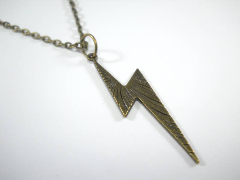 Antike Bronze Blitz Anhänger Halskette, Herren Bolt Charm Donner Charm, Geschenk Für Männer, Damen Halskette von JDsFashionJewelry