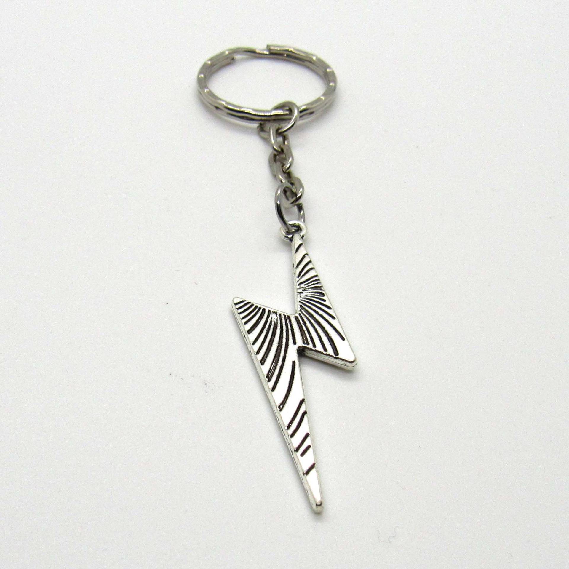 Blitz-Anhänger-Schlüsselanhänger, Bolt-Charm-Schlüsselanhänger, Thunder Bolt-Schlüsselanhänger, Herren-Accessoires, Damen-Accessoires Blitz-Anhänger-Schlüsselanhänger, Bolt-Charm-Schlüsselanhänger, Thunder Bolt-Schlüsselanhänger, Herren-Accessoires, Damen-Accessoires von JDsFashionJewelry