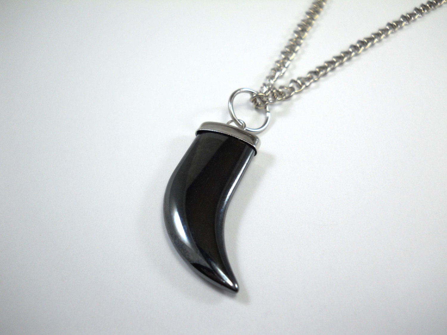 Hämatit Edelstein Horn Anhänger Halskette, Schwarzer Edelstein, Chakra Heilung Halskette Für Männer, Männer Frauen Hämatit Edelstein Horn Anhänger Halskette, Schwarzer Edelstein, Chakra Heilung Halskette Für Männer, Männer Frauen von JDsFashionJewelry